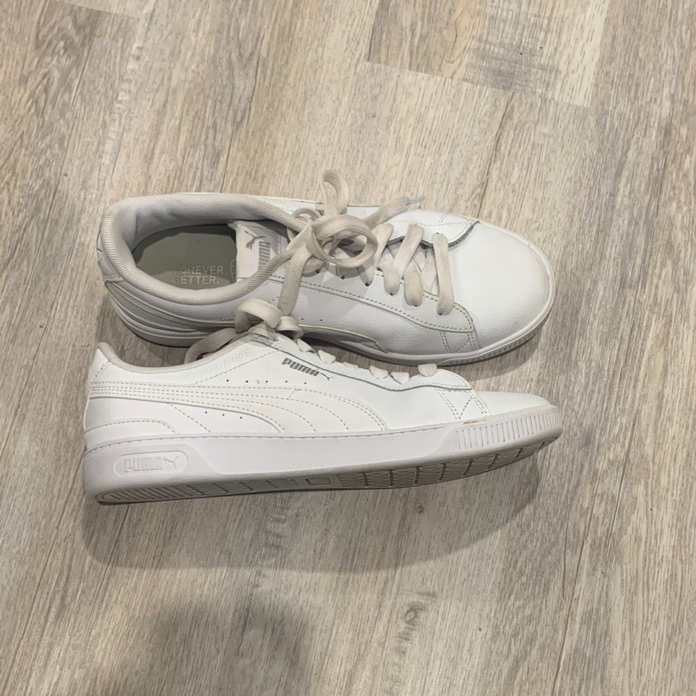 Puma Woman’s Classic White Sneakers